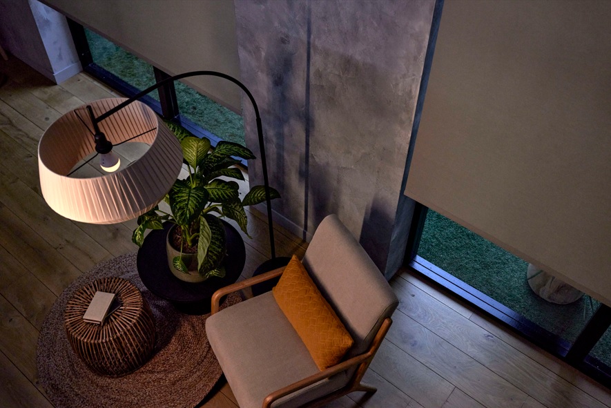 Somfy motoros roletták nappaliban